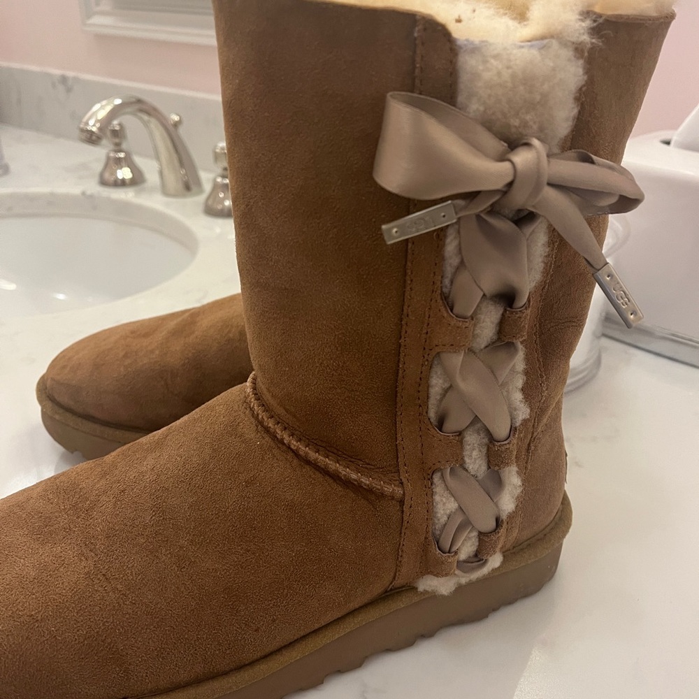 “Pala Corset” Uggs